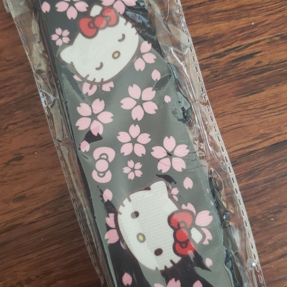 Hello Kitty Black Pink Sakura Japanese Floral Luggage Strap - Picture 3 of 6
